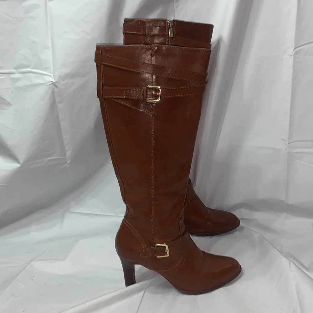 Chaps Brown Fargo Size 9B Heeled calf Synthetic Leather Boot - Picture 3 of 9